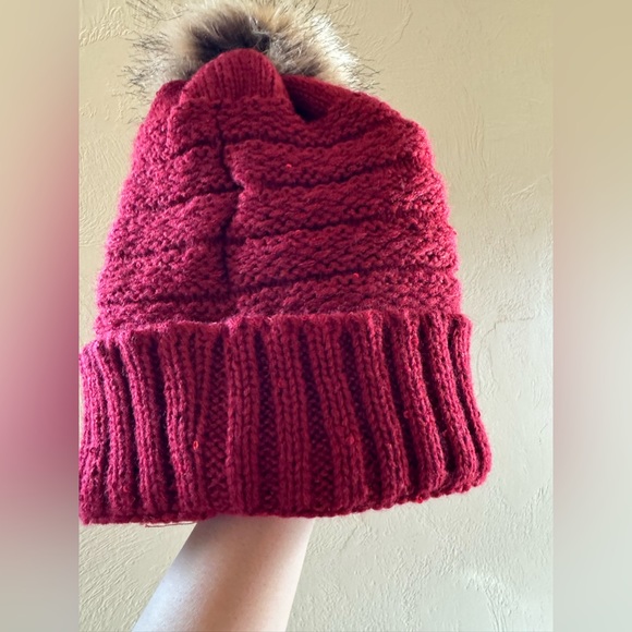 SONOMA RED SPARKLY BEANIE - Picture 5 of 7